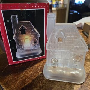 VINTAGE FROSTED GLASS WINTER COTTAGE SCENE CANDLE HOLDER